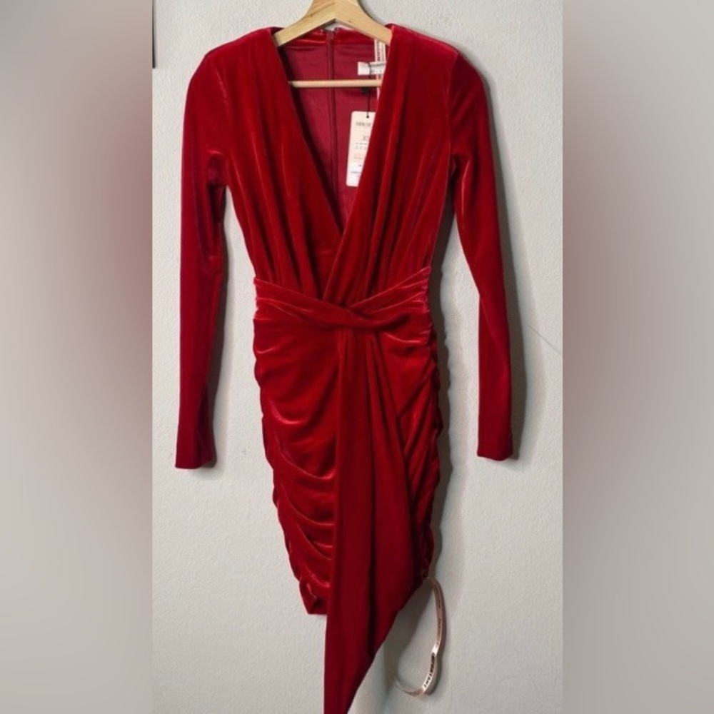 House Of CB Red Velvet Farrah Dress. NWT. Size XSmall. - Picture 10 of 12